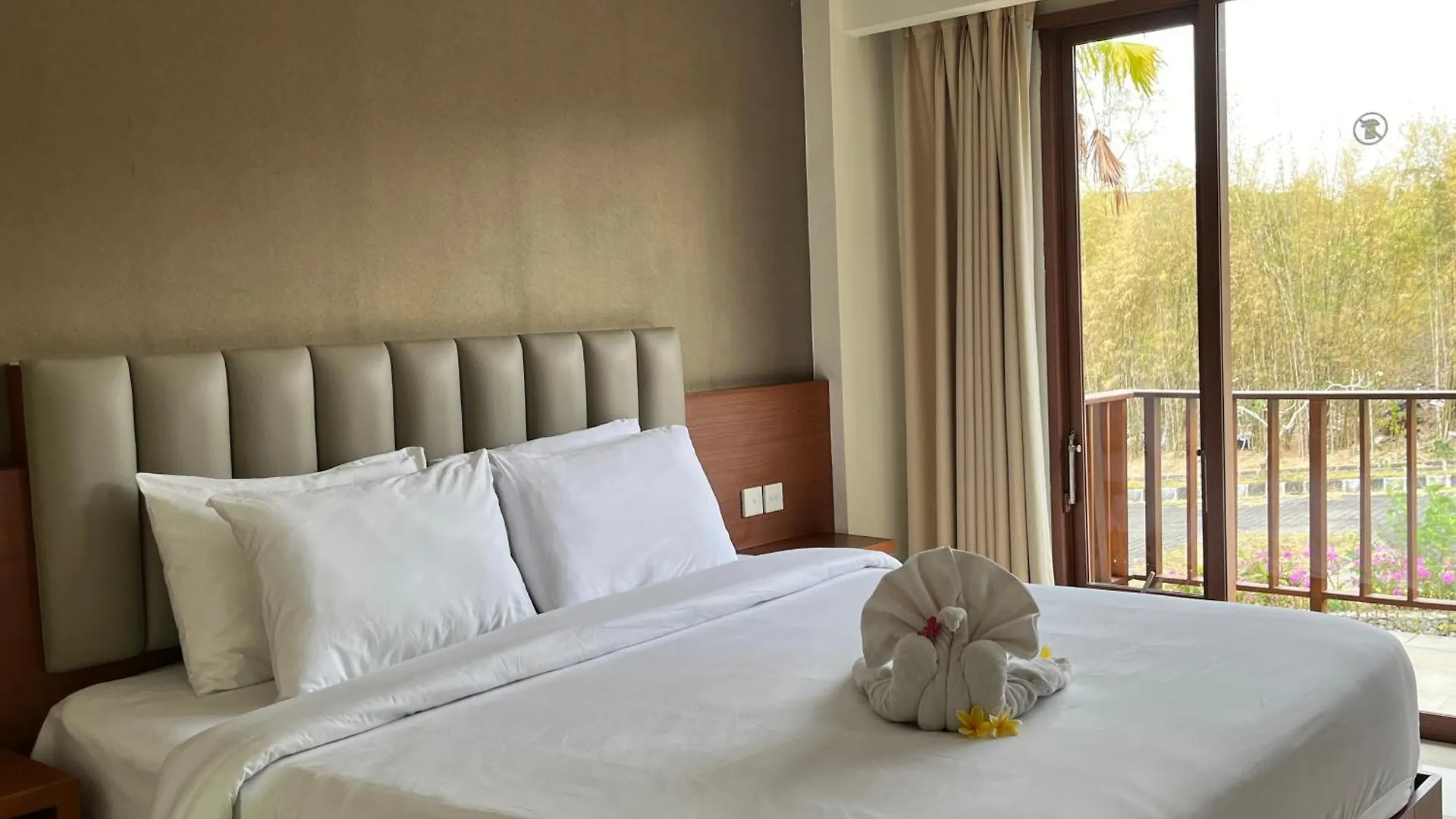 New Kuta Hotel By Lorin Uluwatu Indonesien